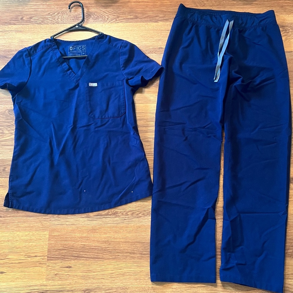 Figs scrubs